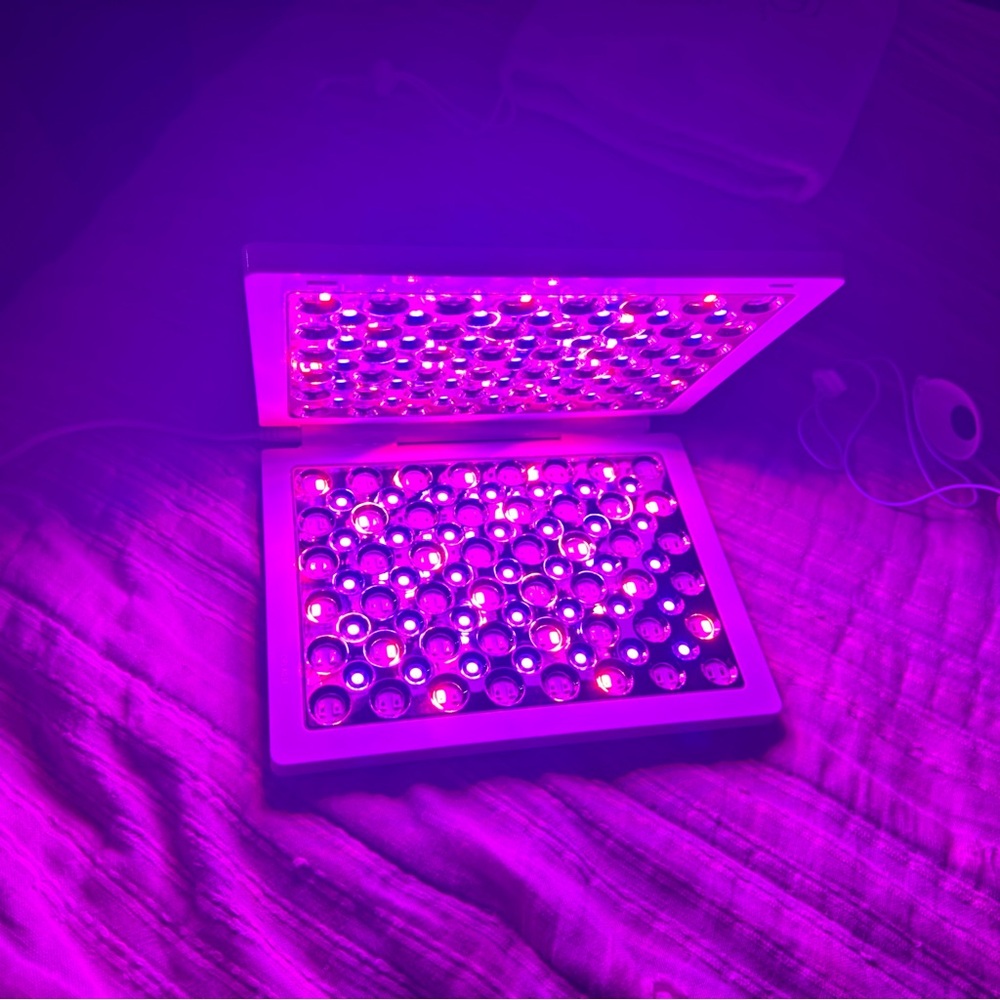 ReVive Red Light Panel - Picture 4 of 9